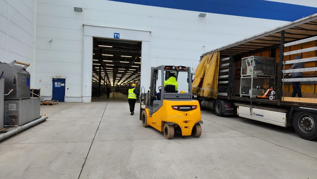 Sukces w transporcie maszyn automotive