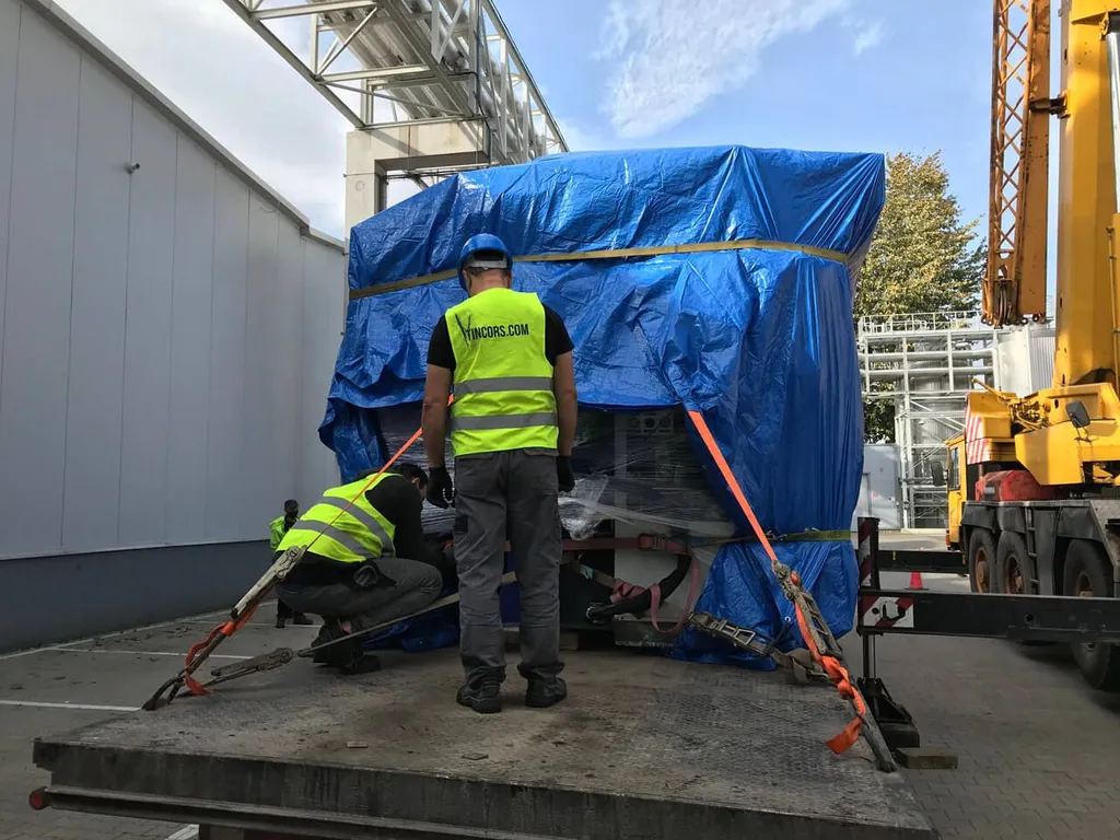 Kompleksowa Relokacja Wtryskarki Plastiku