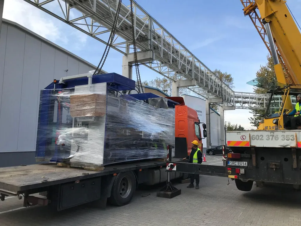 Kompleksowa Relokacja Wtryskarki Plastiku