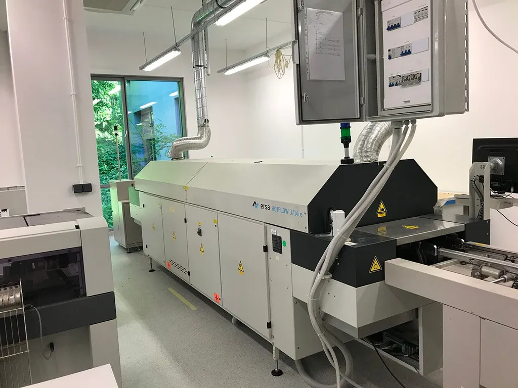 Maszyna laboratoryjna