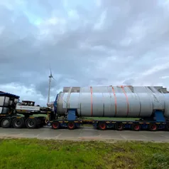 Transport ponadgabarytowy - wyzwania i rozwiązania w relokacji linii produkcyjnych
